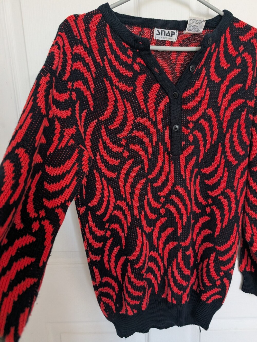 SNAP Women's Red and Black V-Neck Patterned Knit Sweater